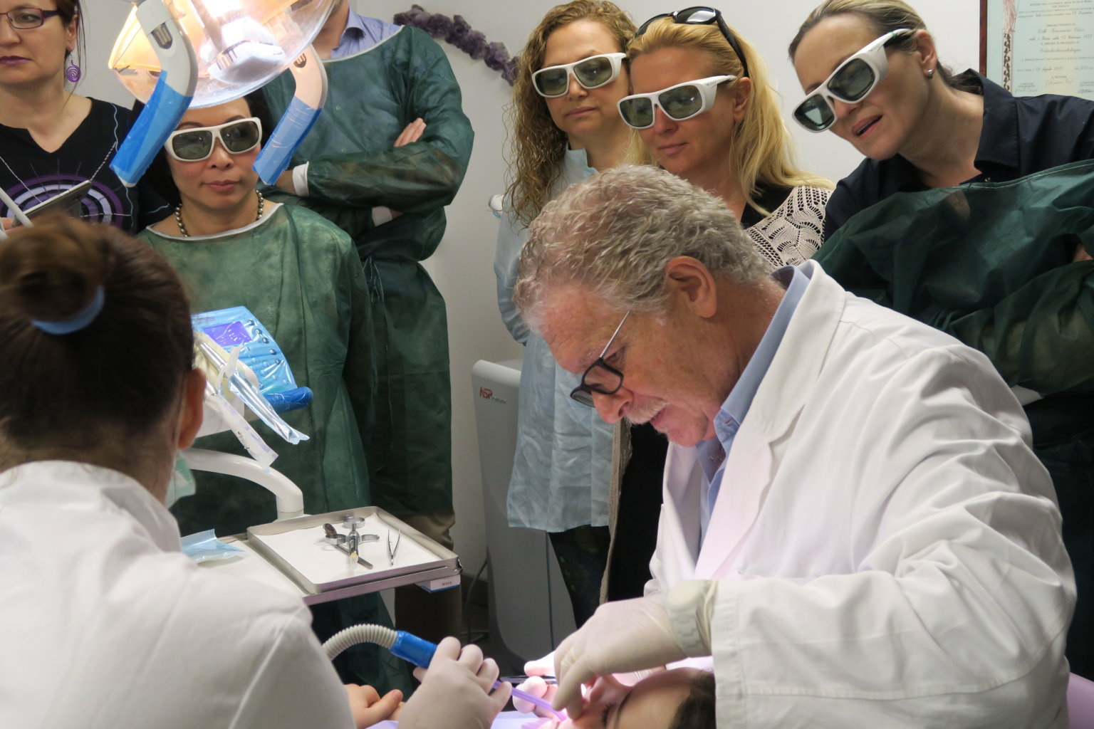 CORSO ODONTOIATRIA PEDIATRICA LASSER Inlaser